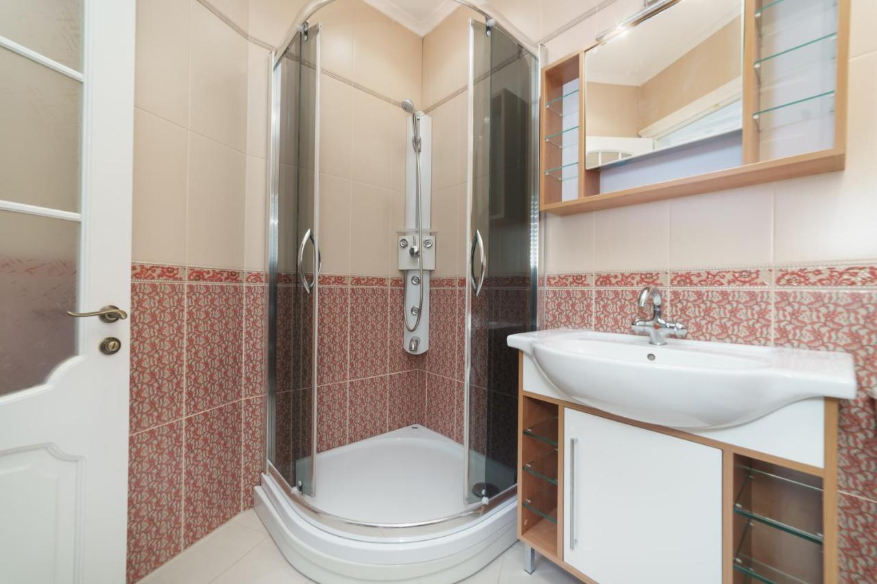 Katerynyska 2 Level Apartment With Sauna Odesa Exterior foto