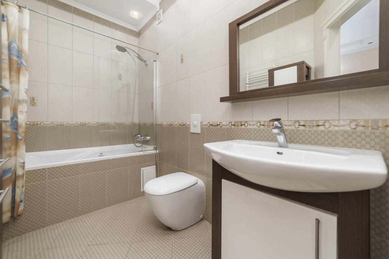 Katerynyska 2 Level Apartment With Sauna Odesa Exterior foto