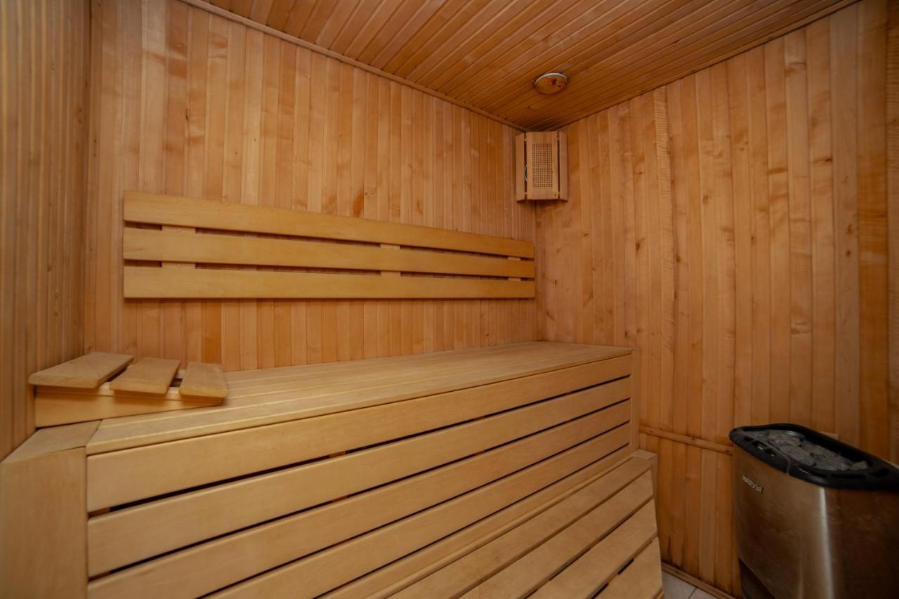 Katerynyska 2 Level Apartment With Sauna Odesa Exterior foto